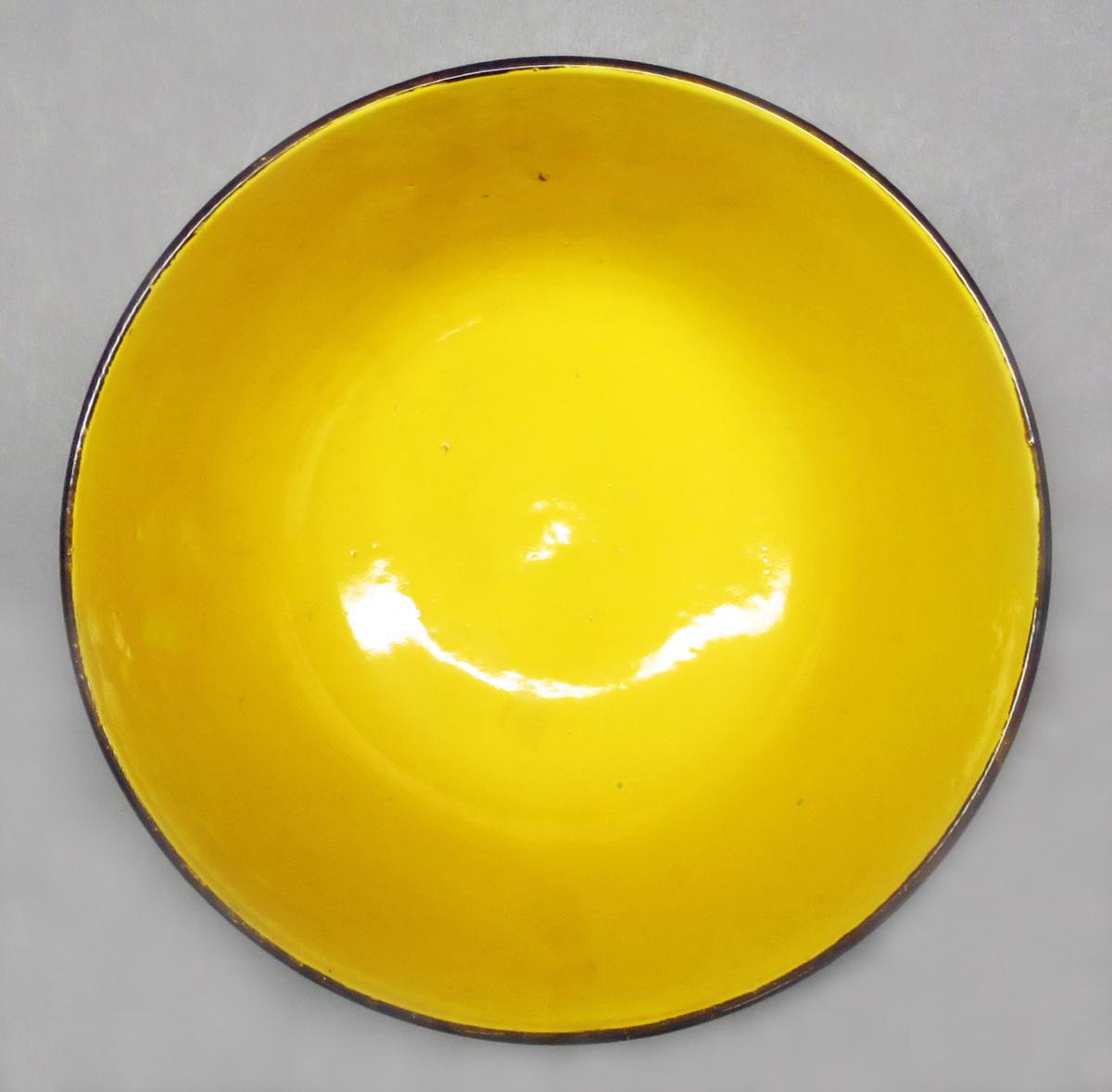 2017.0012.013.004 Slop bowl, inside