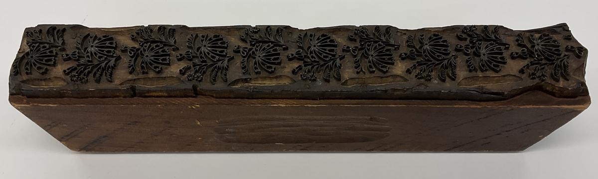 2017.0019.009.001 Tool (for textiles), Textile printing block, Reg Image, overall