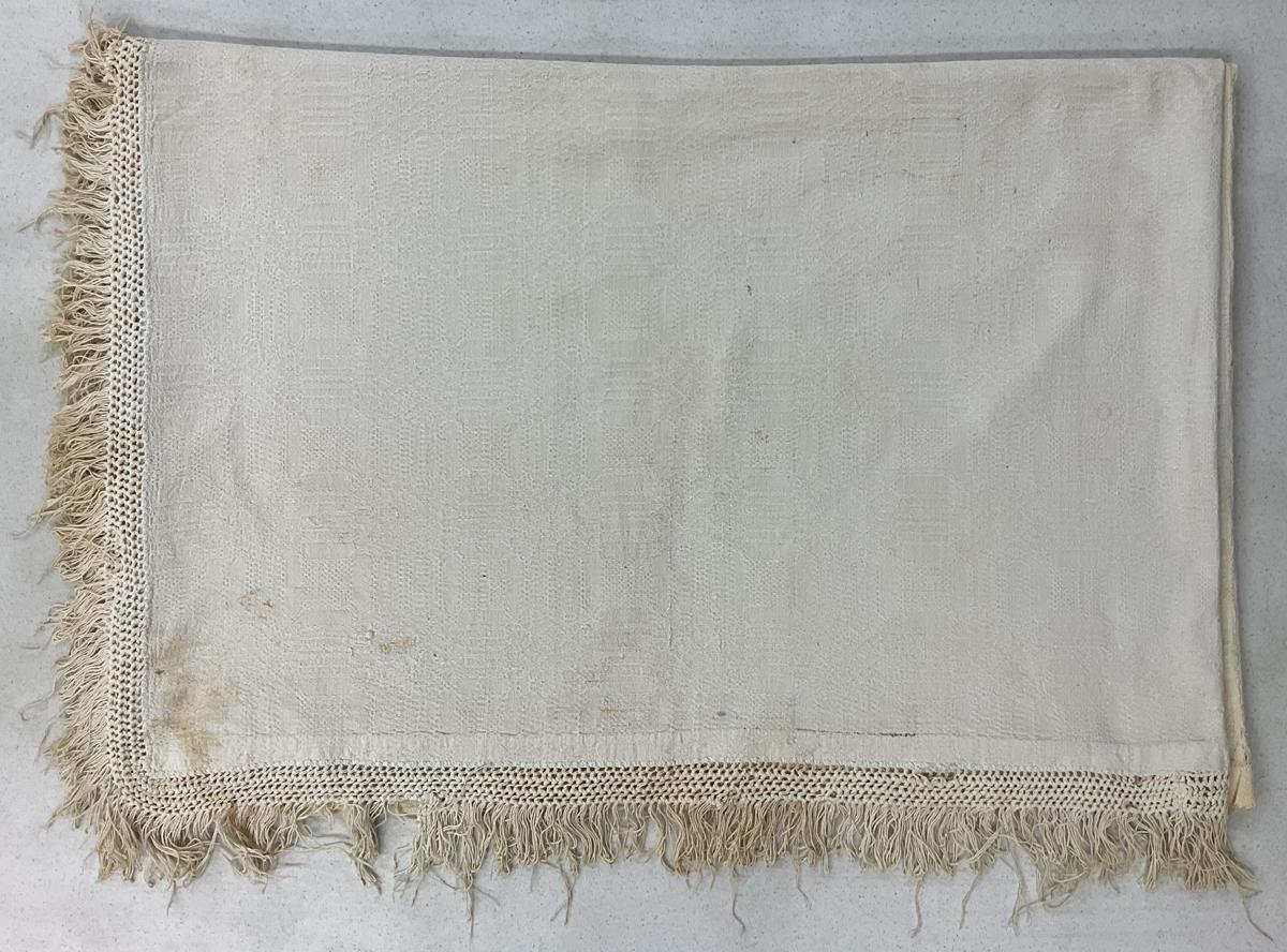 2017.0019.051.035 Bedcover, detail