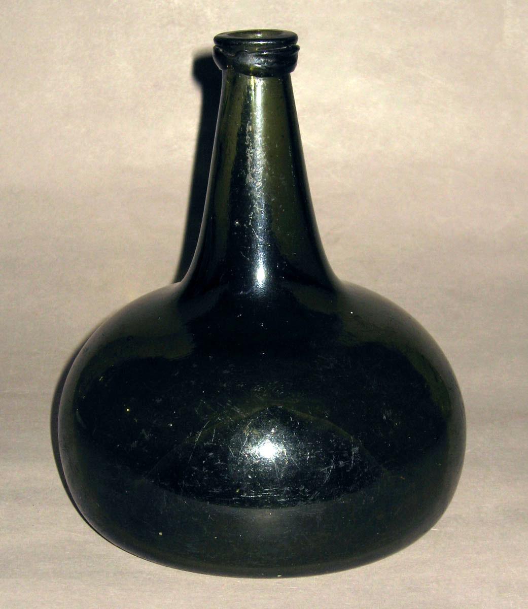 1959.1735 Glass onion bottle