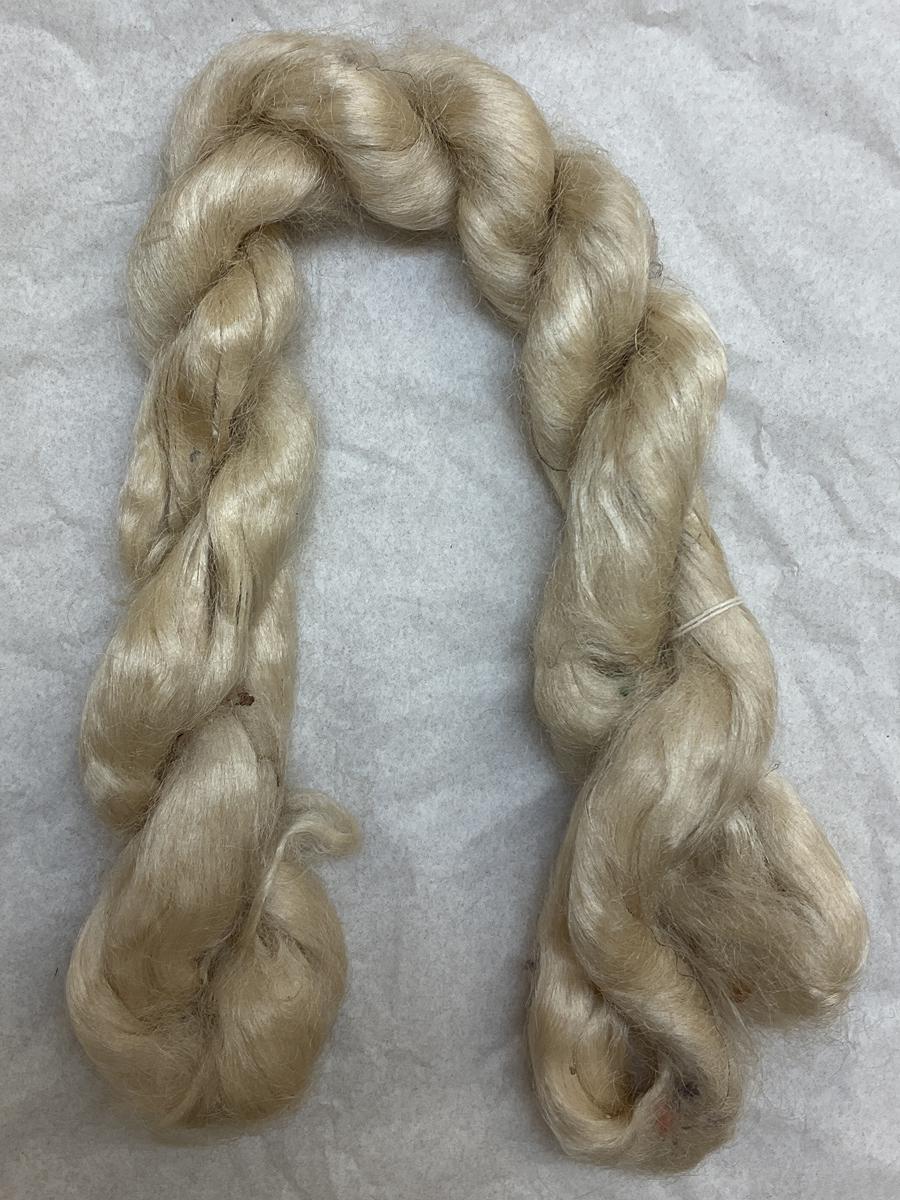 2017.0019.102.001 Thread, Skein of thread, Reg Image, overall