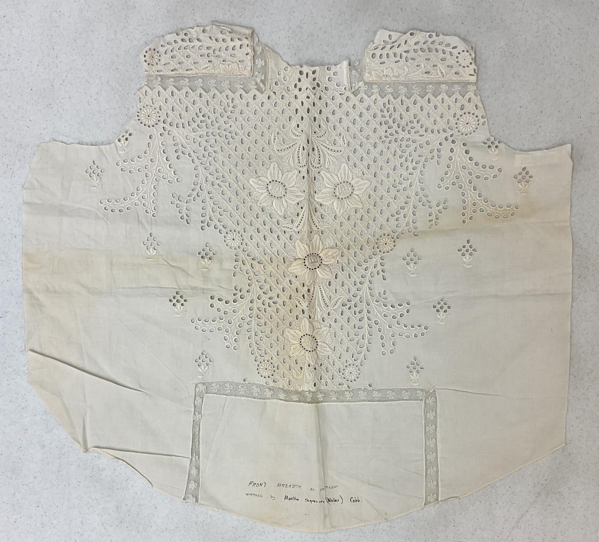 2017.0019.102.019 Textile fragment, embroidered, Textile sample, Reg Image, overall