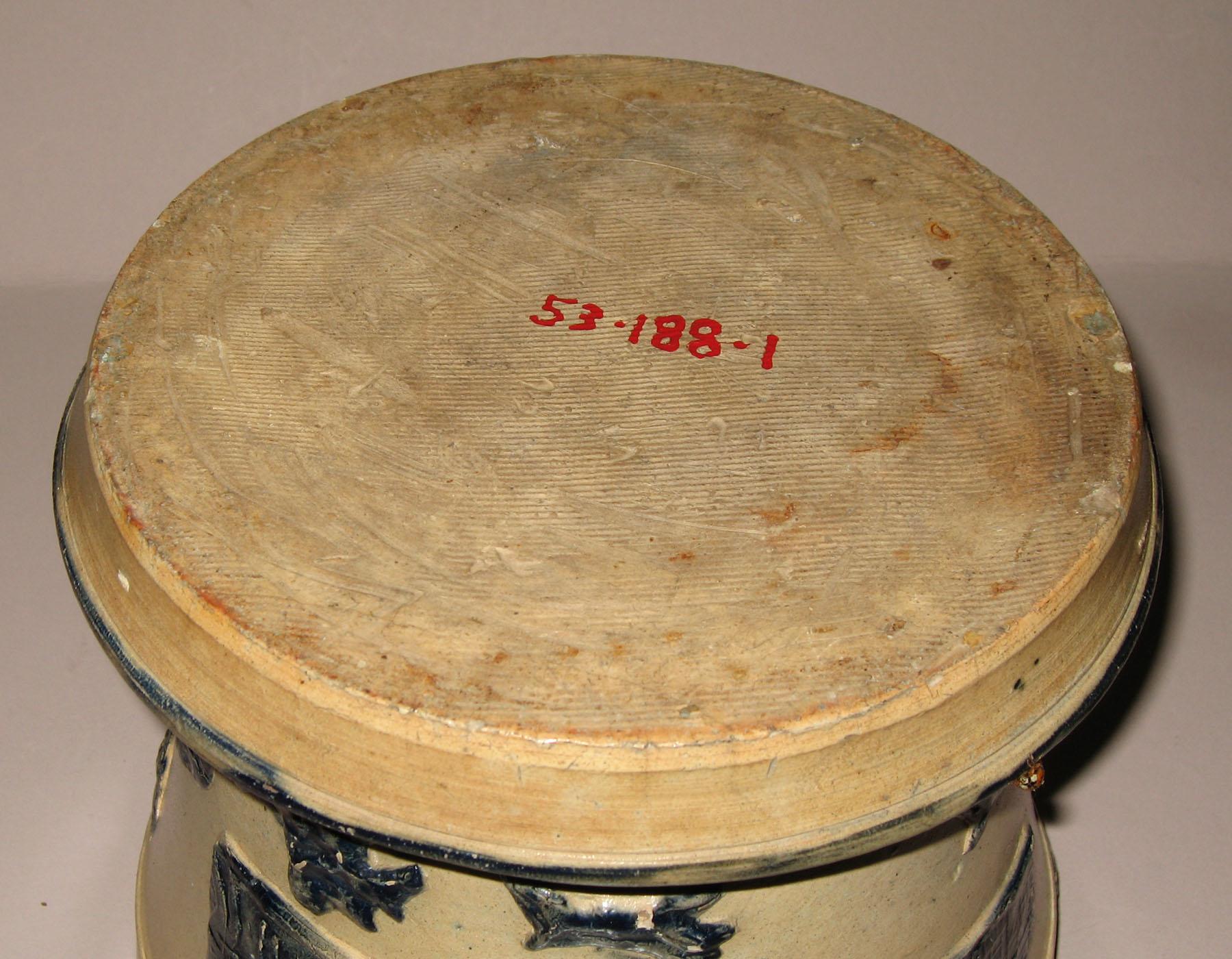 1953.0188.001 Salt-glazed stoneware flower pot (bottom)