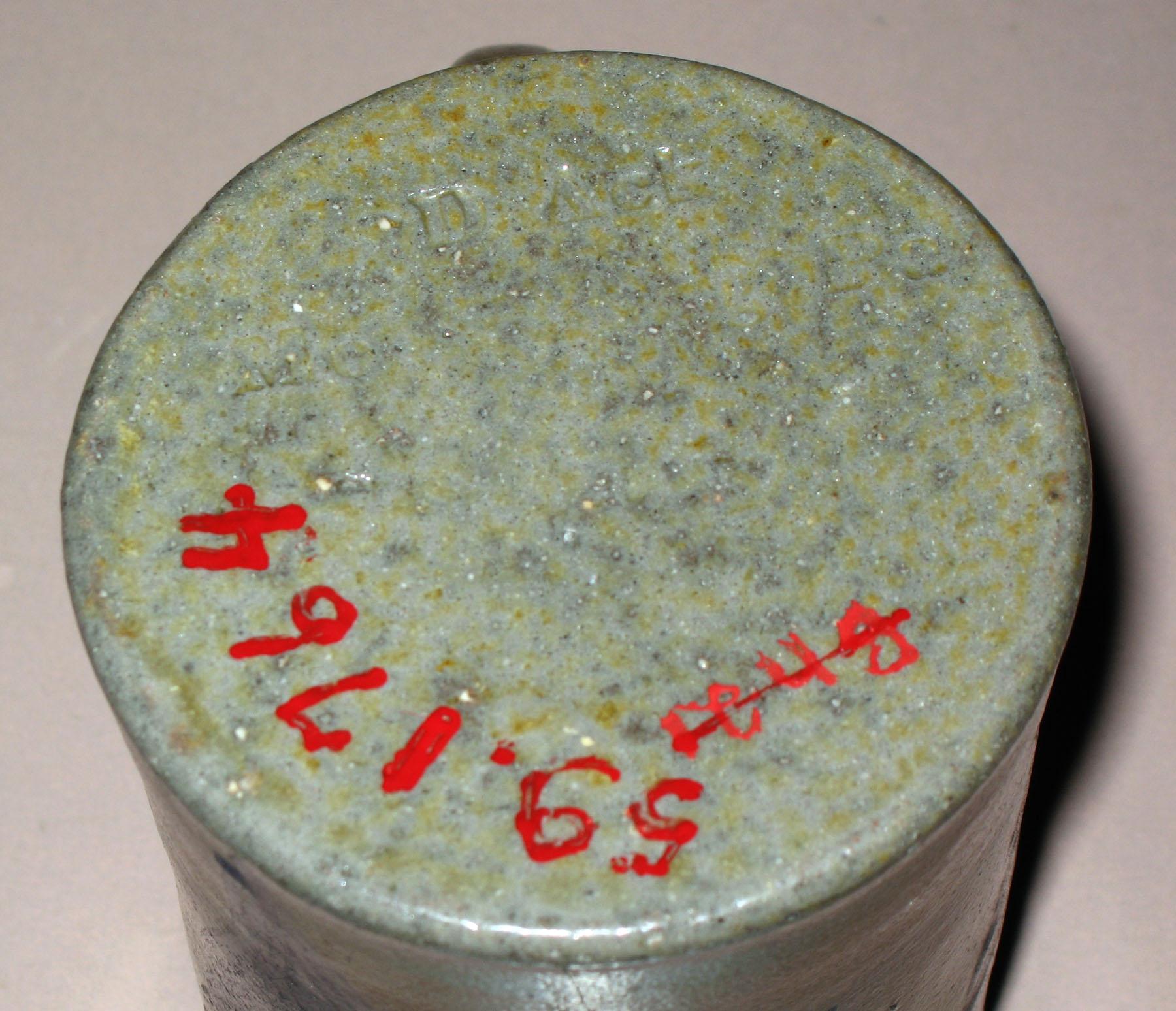 1959.1764 Salt-glazed stoneware mug (bottom-mark)