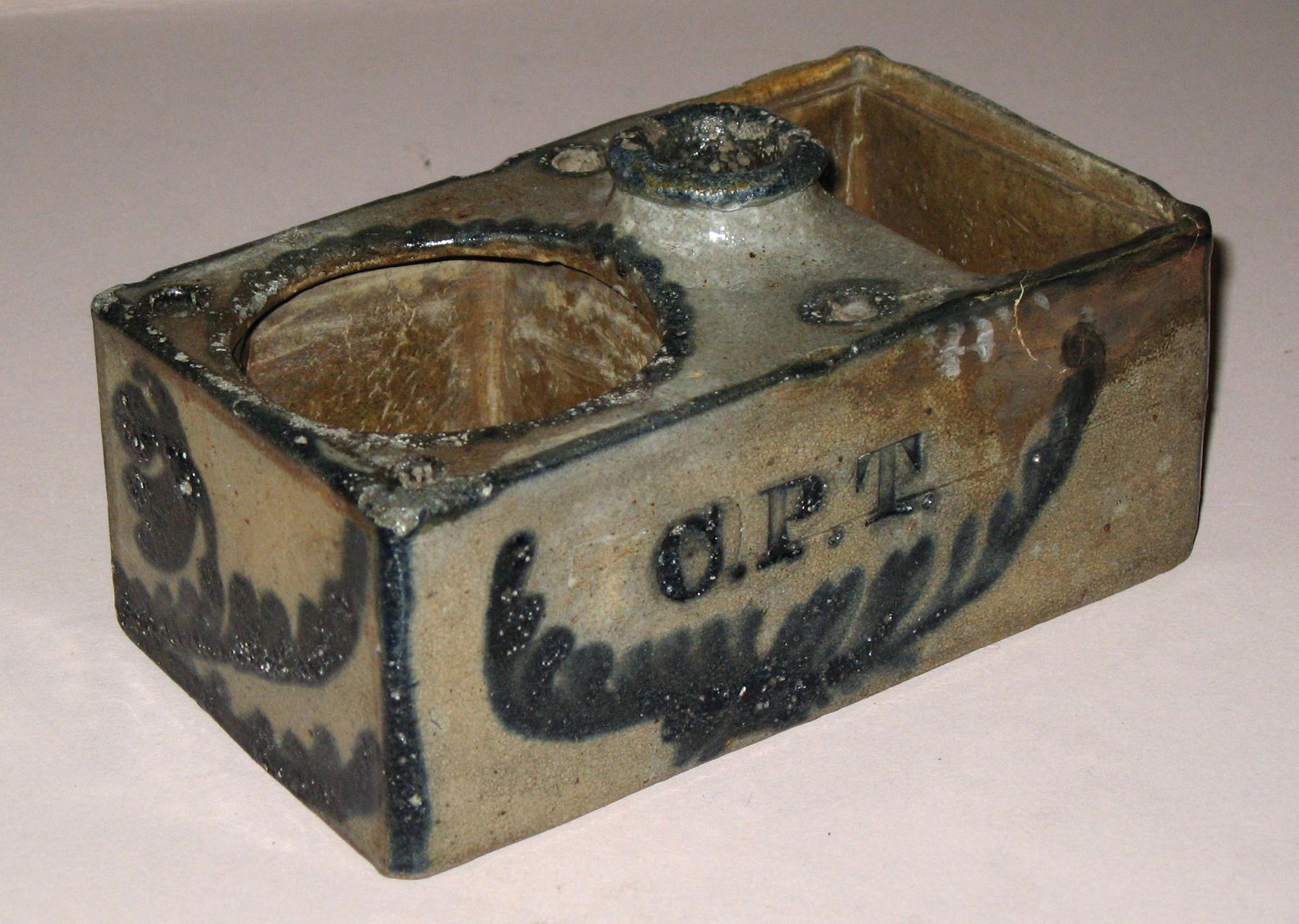 1959.1767 Salt-glazed stoneware inkwell