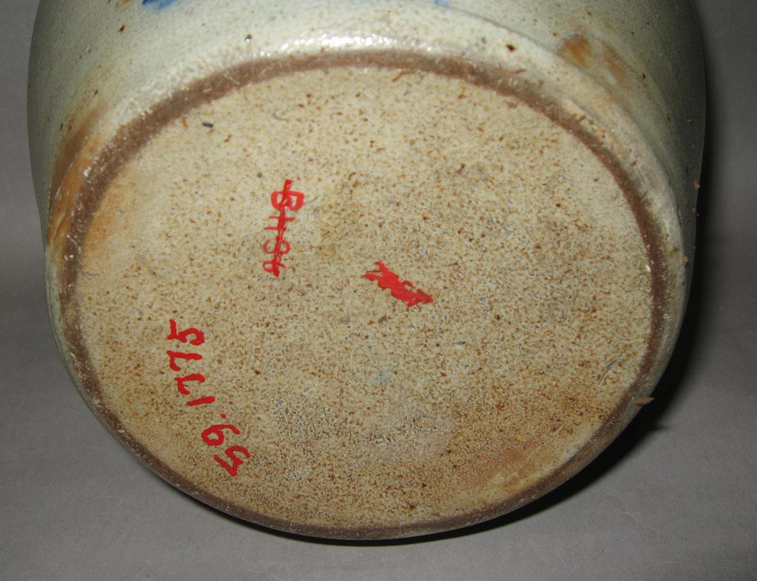 1959.1775 bottom - Stoneware Pot