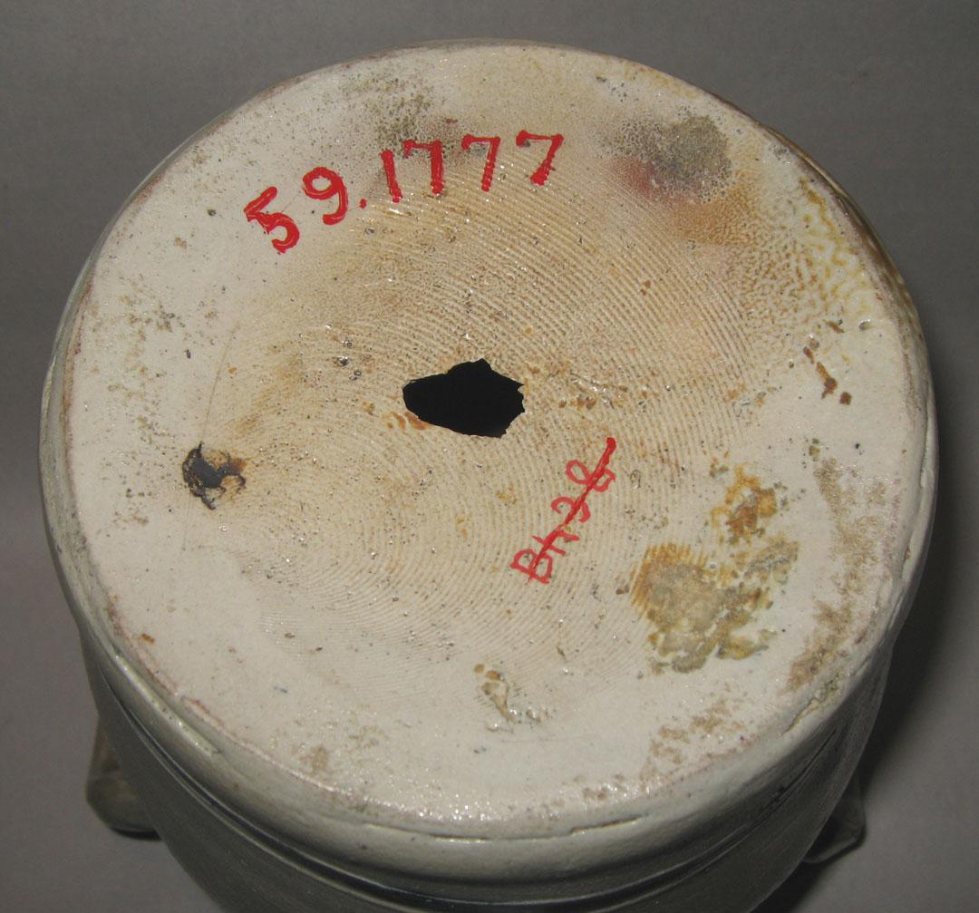 1959.1777 bottom - Stoneware Pot