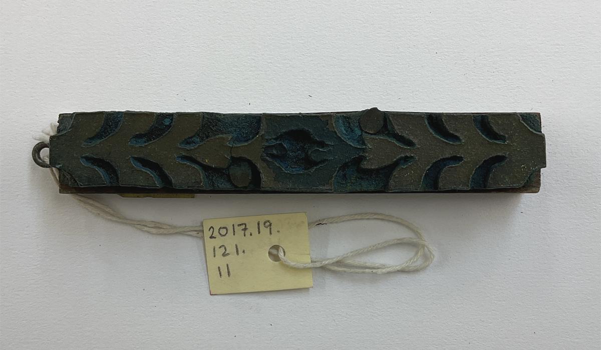 2017.0019.121.011 Tool (for textiles), Textile printing block, Reg Image, overall