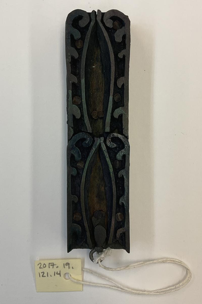 2017.0019.121.014 Tool (for textiles), Textile printing block, Reg Image, overall