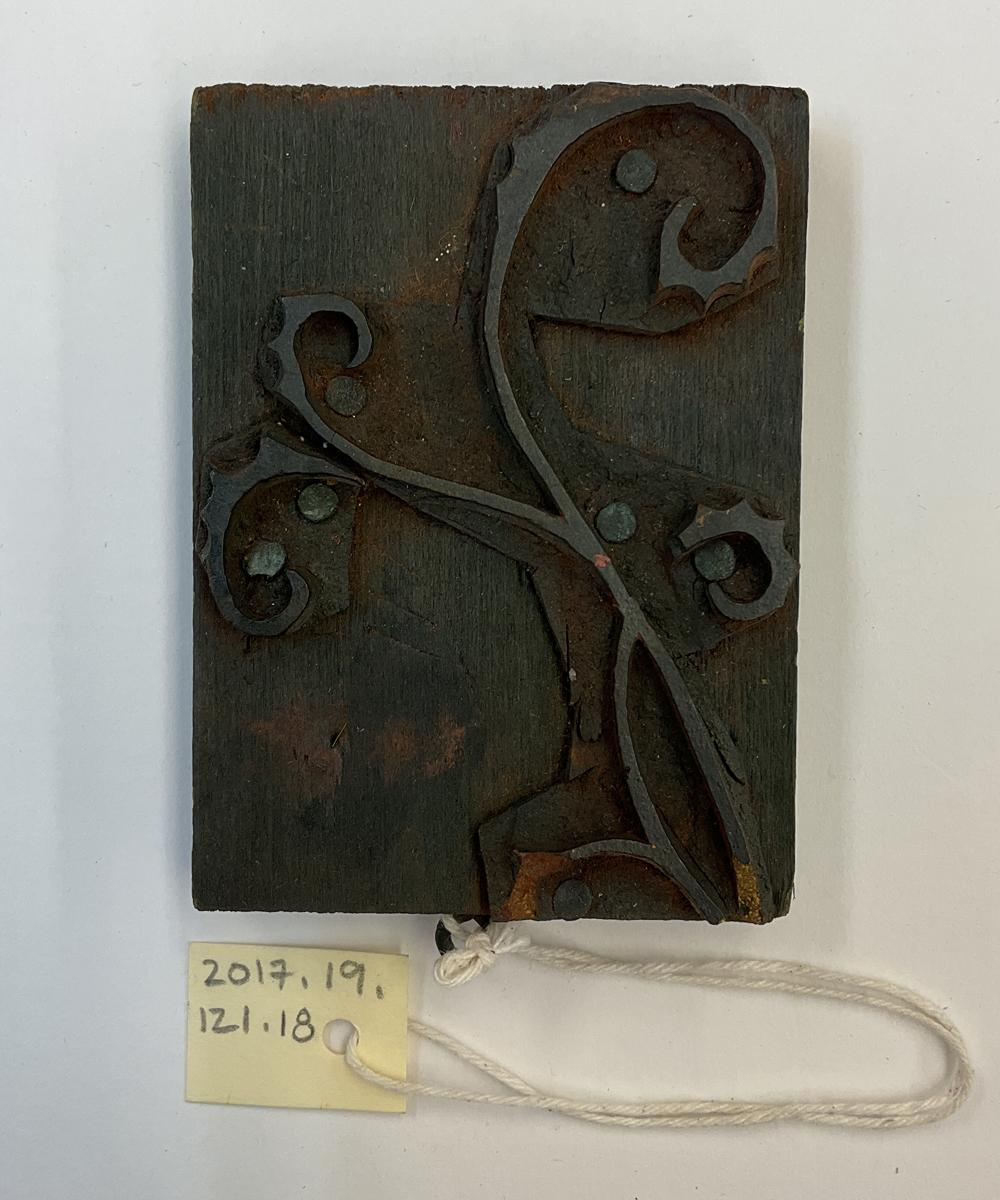 2017.0019.121.018 Tool (for textiles), Textile printing block, Reg Image, overall