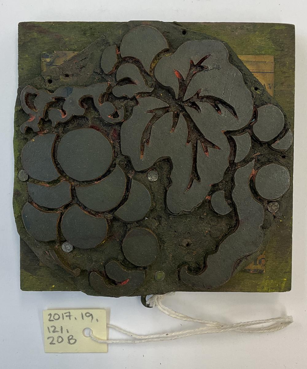 2017.0019.121.020 B Tool (for textiles), Textile printing block, Reg Image, overall