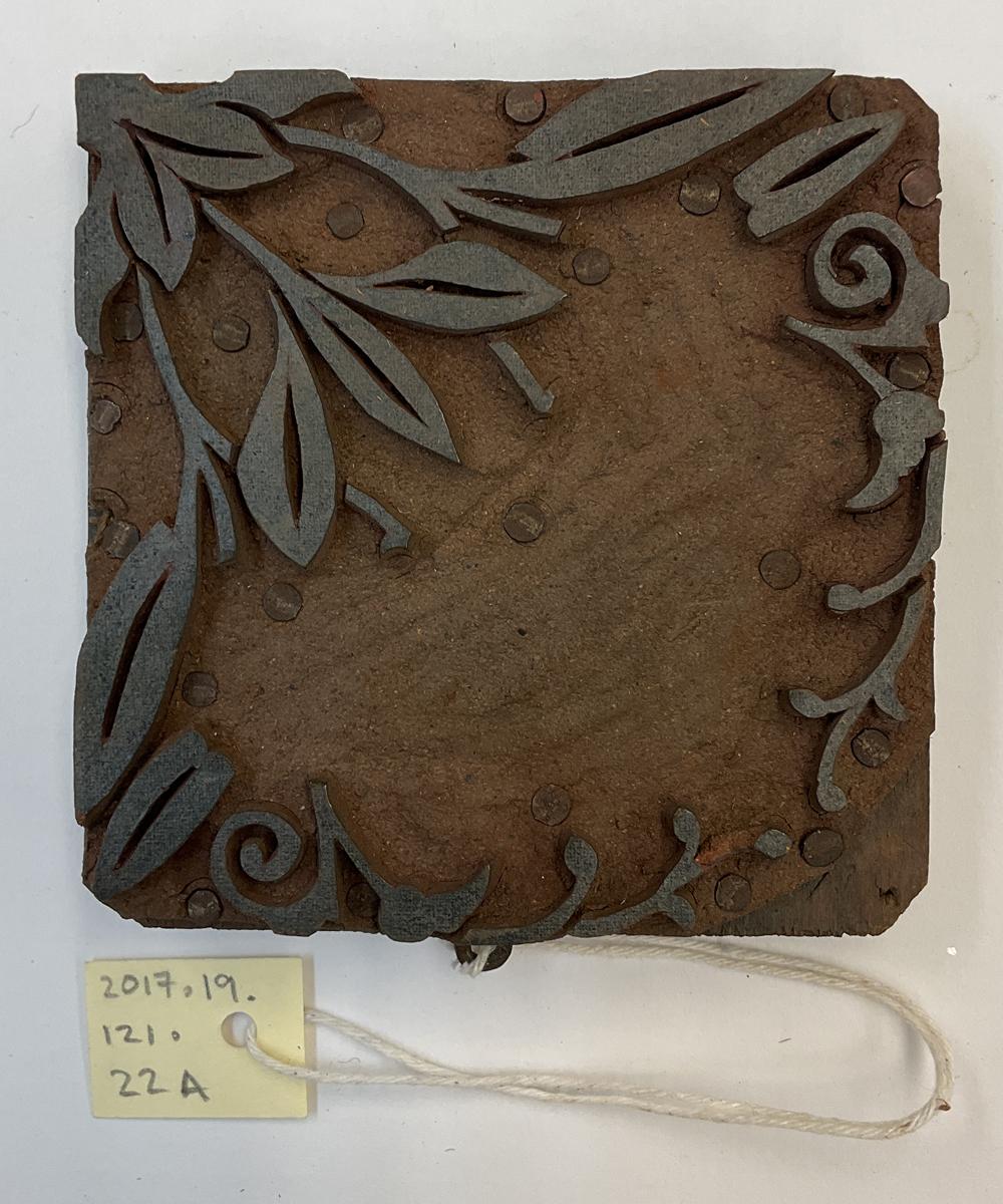 2017.0019.121.022 A Tool (for textiles), Textile printing block, Reg Image, overall