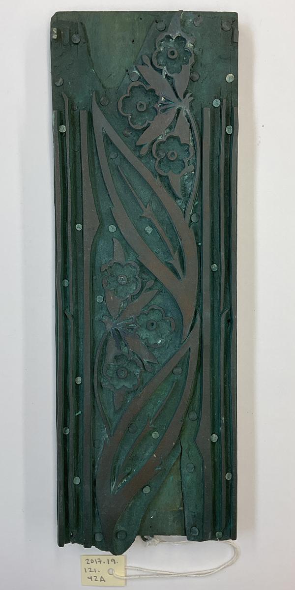 2017.0019.121.042 A Tool (for textiles), Textile printing block, Reg Image, overall