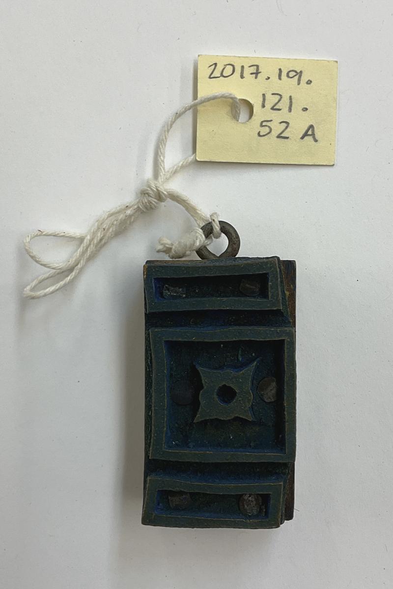 2017.0019.121.052 A Tool (for textiles), Textile printing block, Reg Image, overall