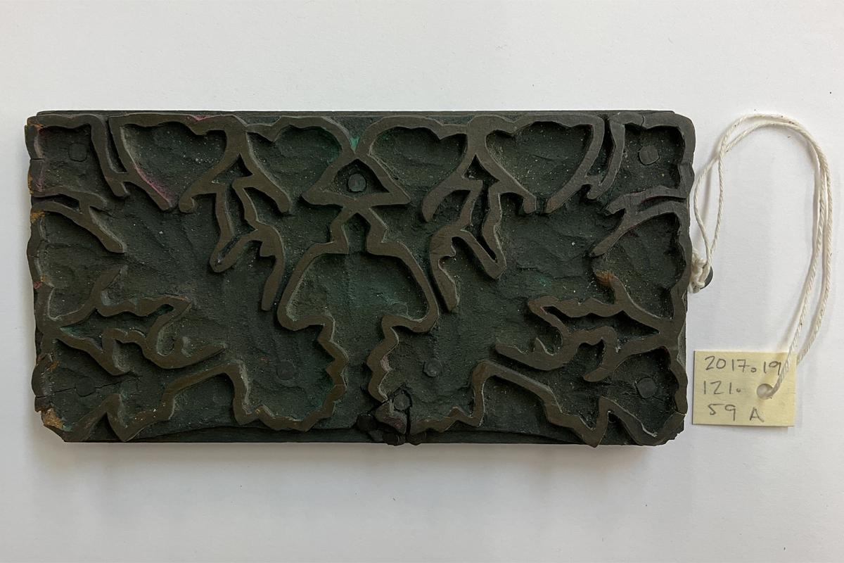2017.0019.121.059 A Tool (for textiles), Textile printing block, Reg Image, overall