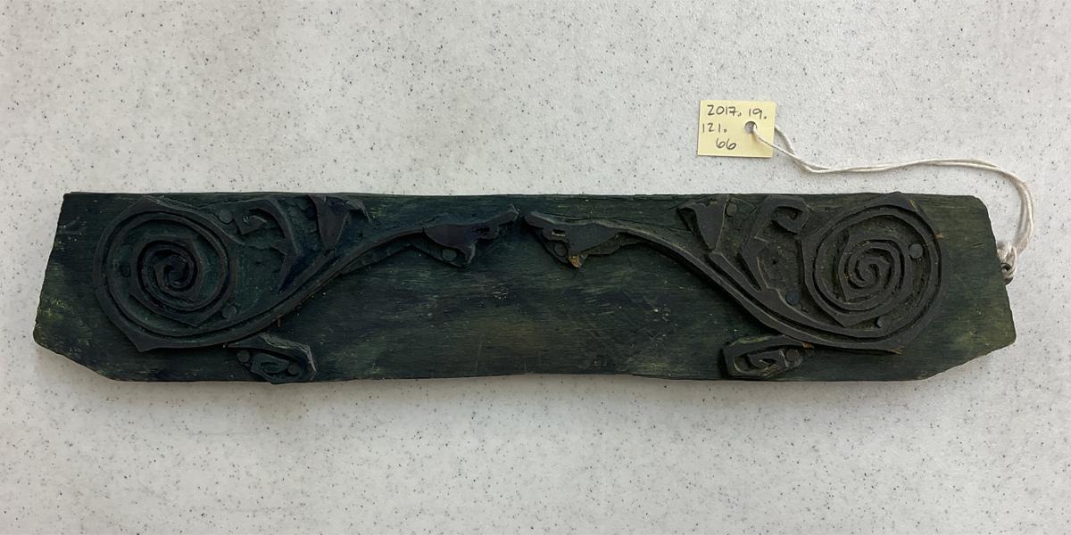 2017.0019.121.066 Tool (for textiles), Textile printing block, Reg Image, overall