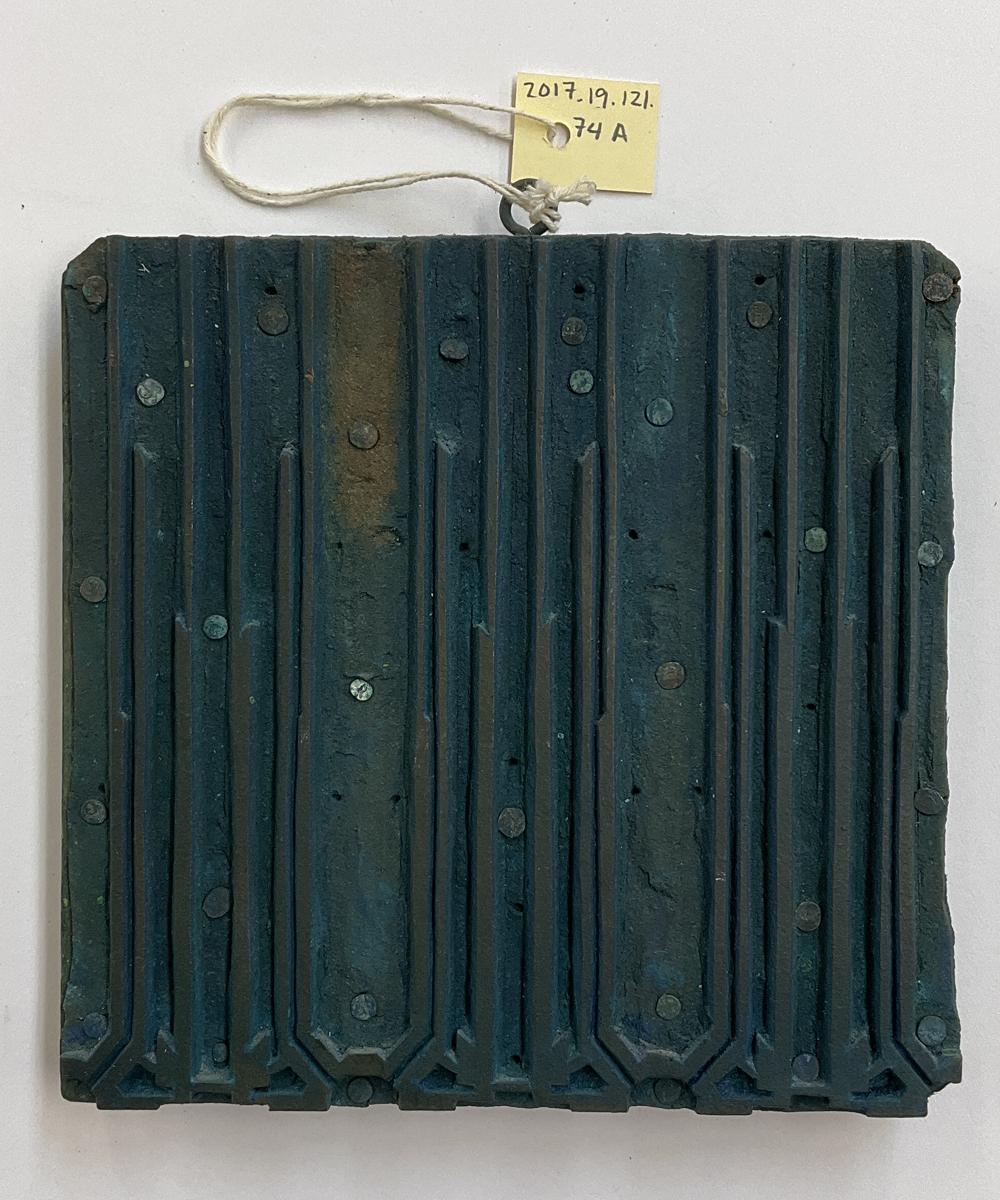 2017.0019.121.074 A Tool (for textiles), Textile printing block, Reg Image, overall