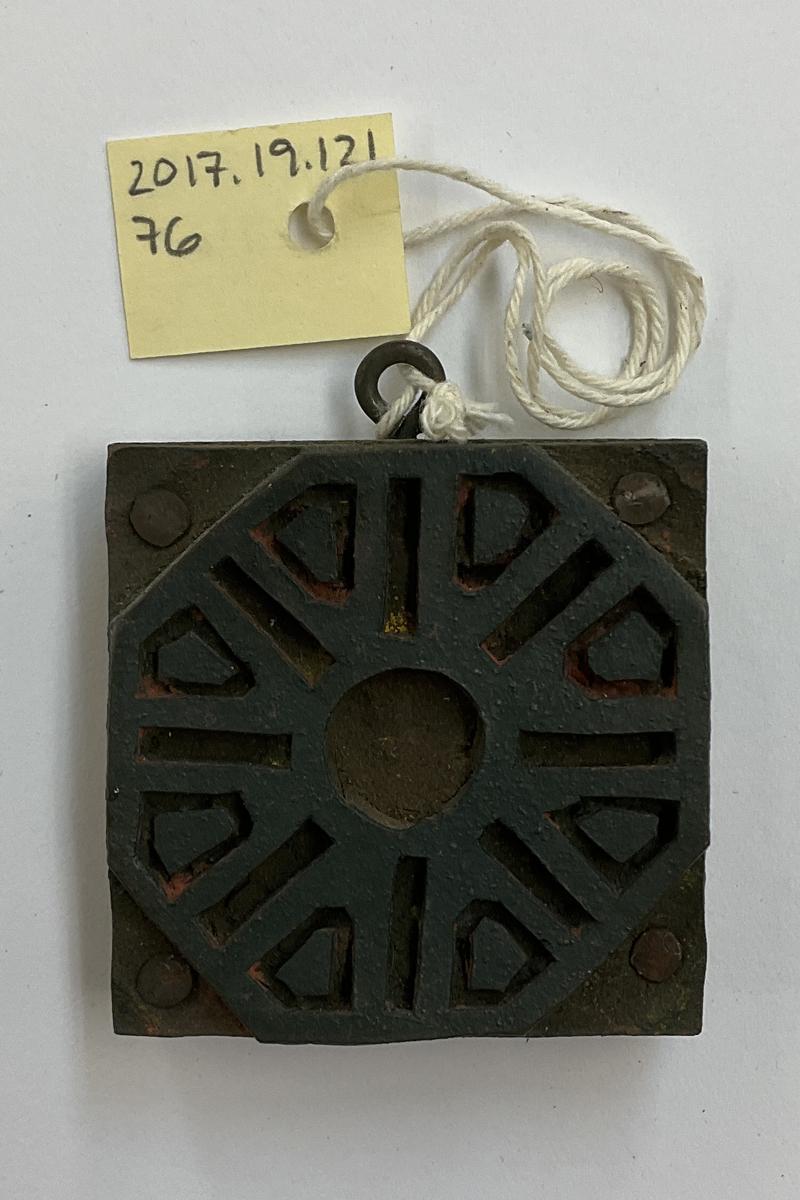 2017.0019.121.076 Tool (for textiles), Textile printing block, Reg Image, overall