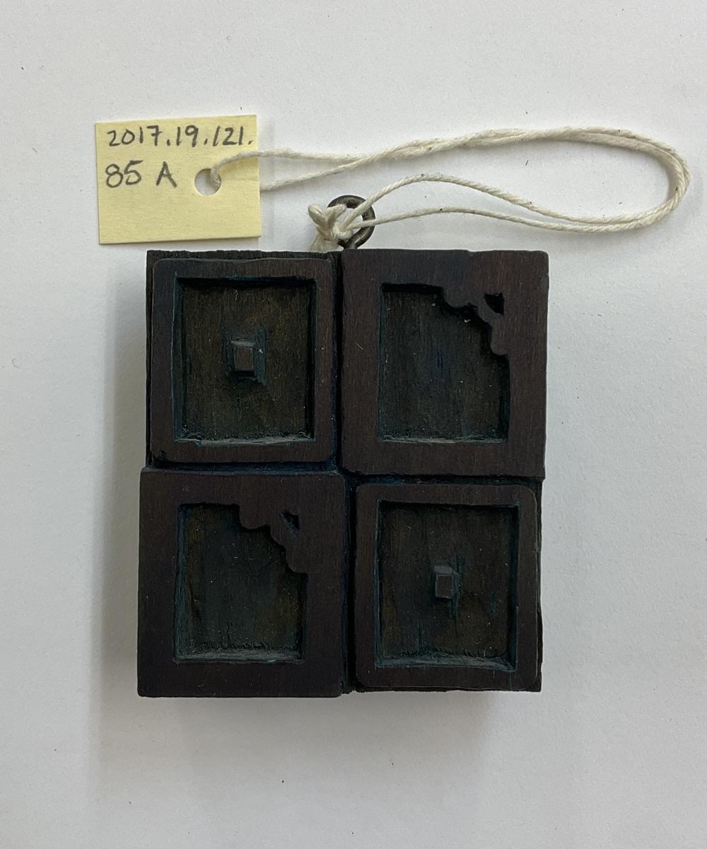 2017.0019.121.085 A Tool (for textiles), Textile printing block, Reg Image, overall
