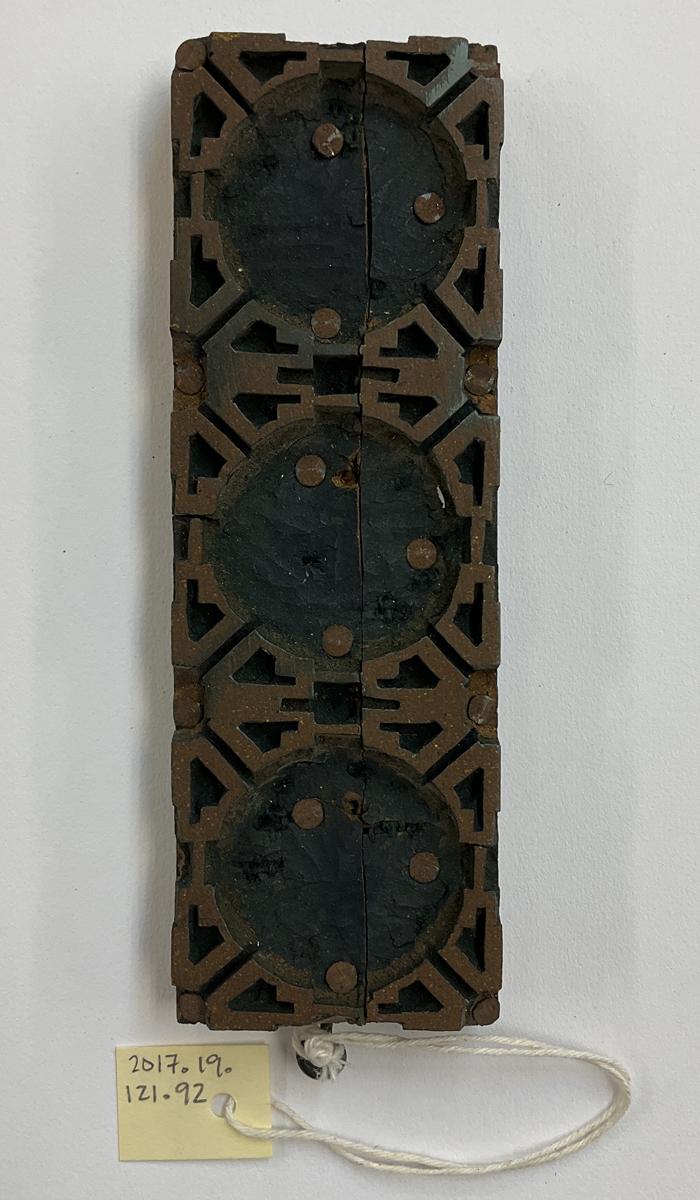 2017.0019.121.092 Tool (for textiles), Textile printing block, Reg Image, overall