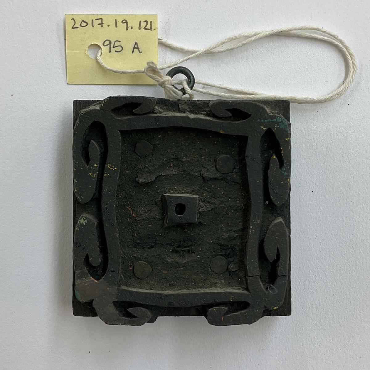 2017.0019.121.095 A Tool (for textiles), Textile printing block, Reg Image, overall