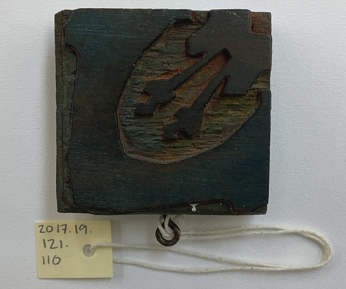 2017.0019.121.110 Tool (for textiles), Textile printing block, Reg Image, overall