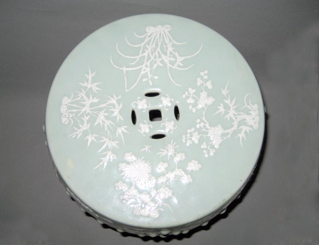1959.1810.002 Porcelain garden seat top