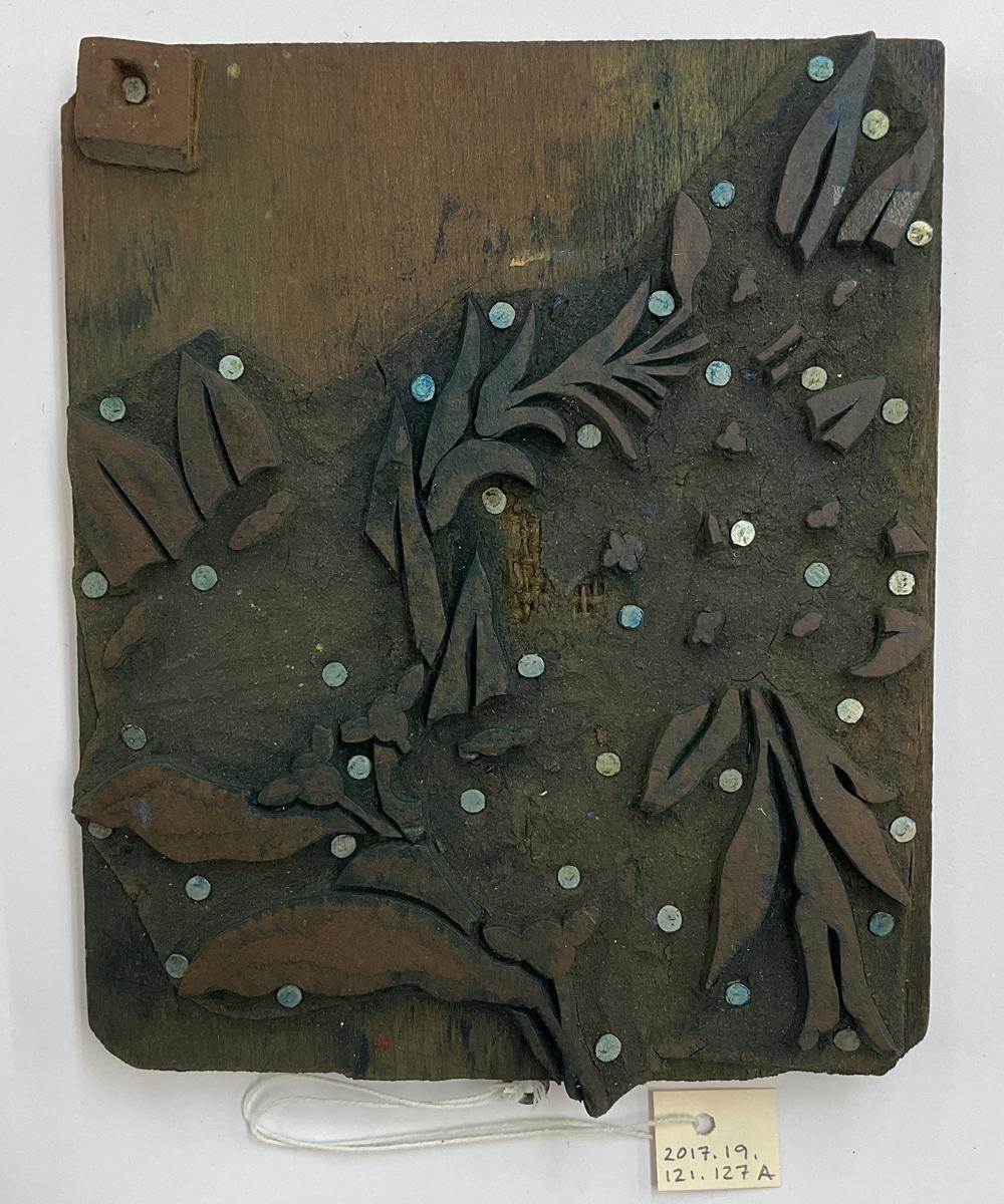 2017.0019.121.127 A Tool (for textiles), Textile printing block, Reg Image, overall
