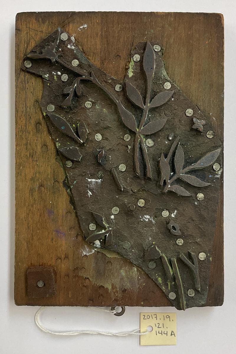 2017.0019.121.144 A Tool (for textiles), Textile printing block, Reg Image, overall