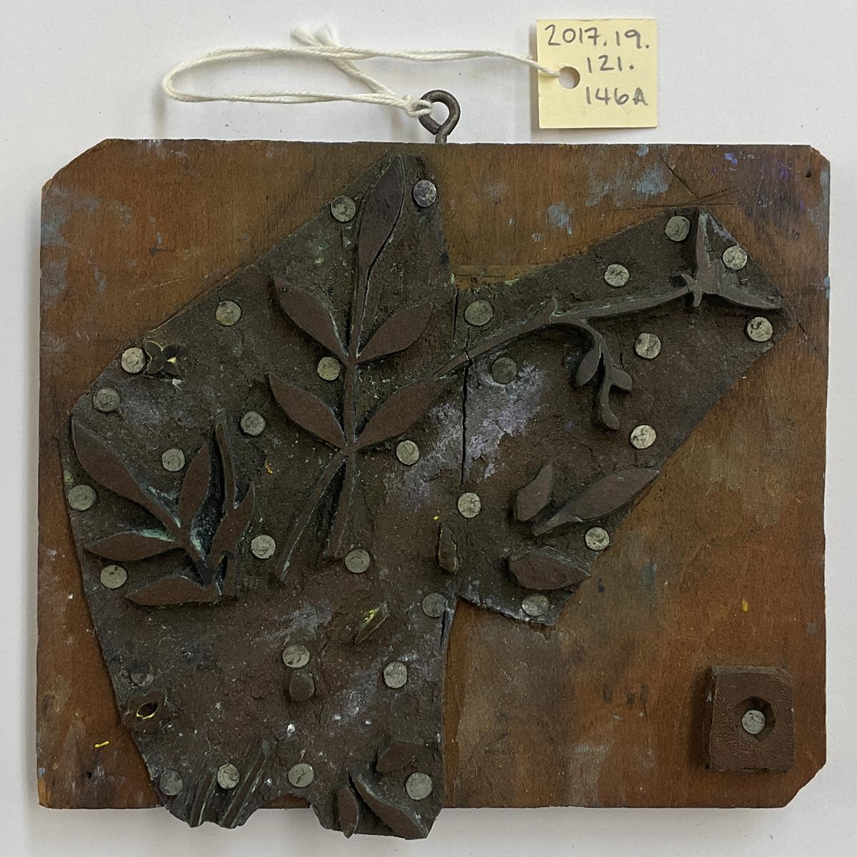2017.0019.121.146 A Tool (for textiles), Textile printing block, Reg Image, overall