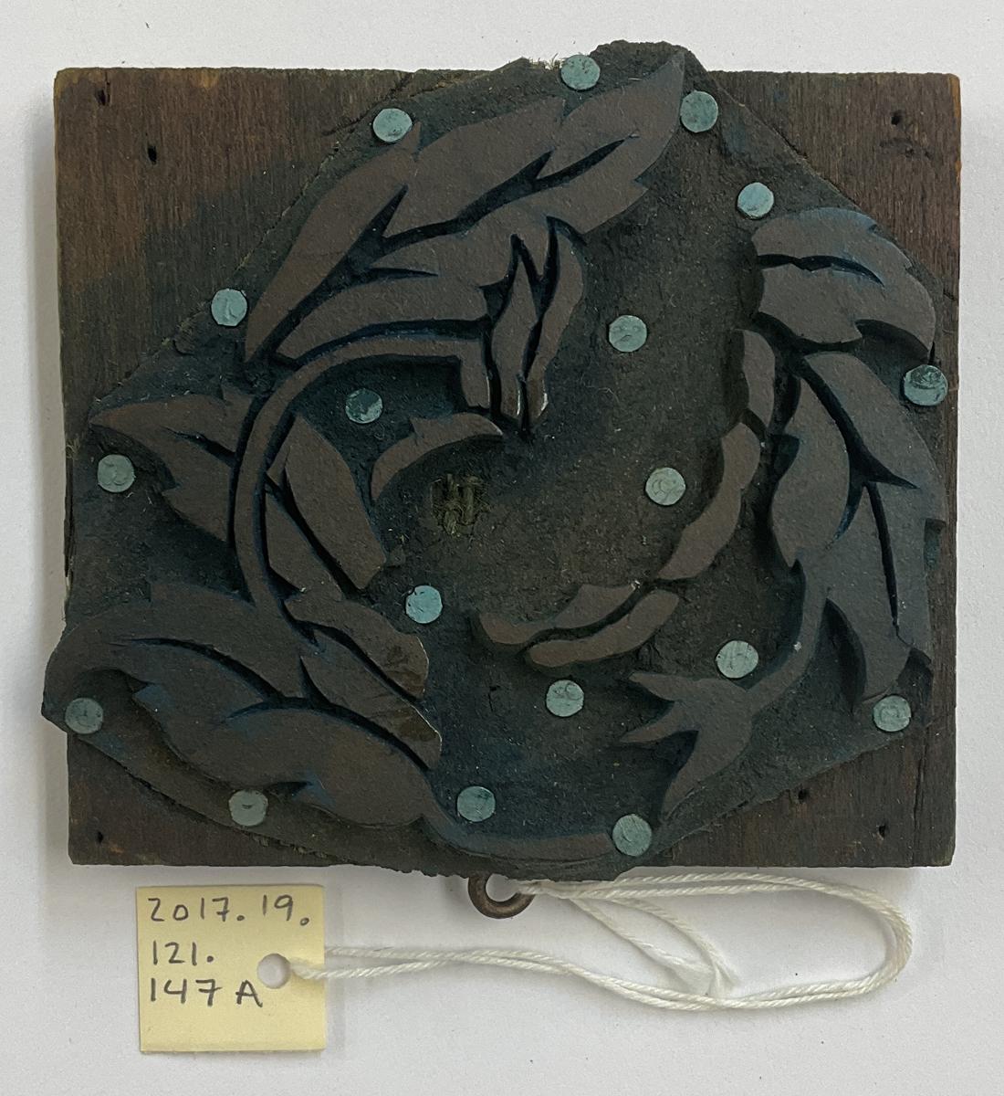 2017.0019.121.147 A Tool (for textiles), Textile printing block, Reg Image, overall