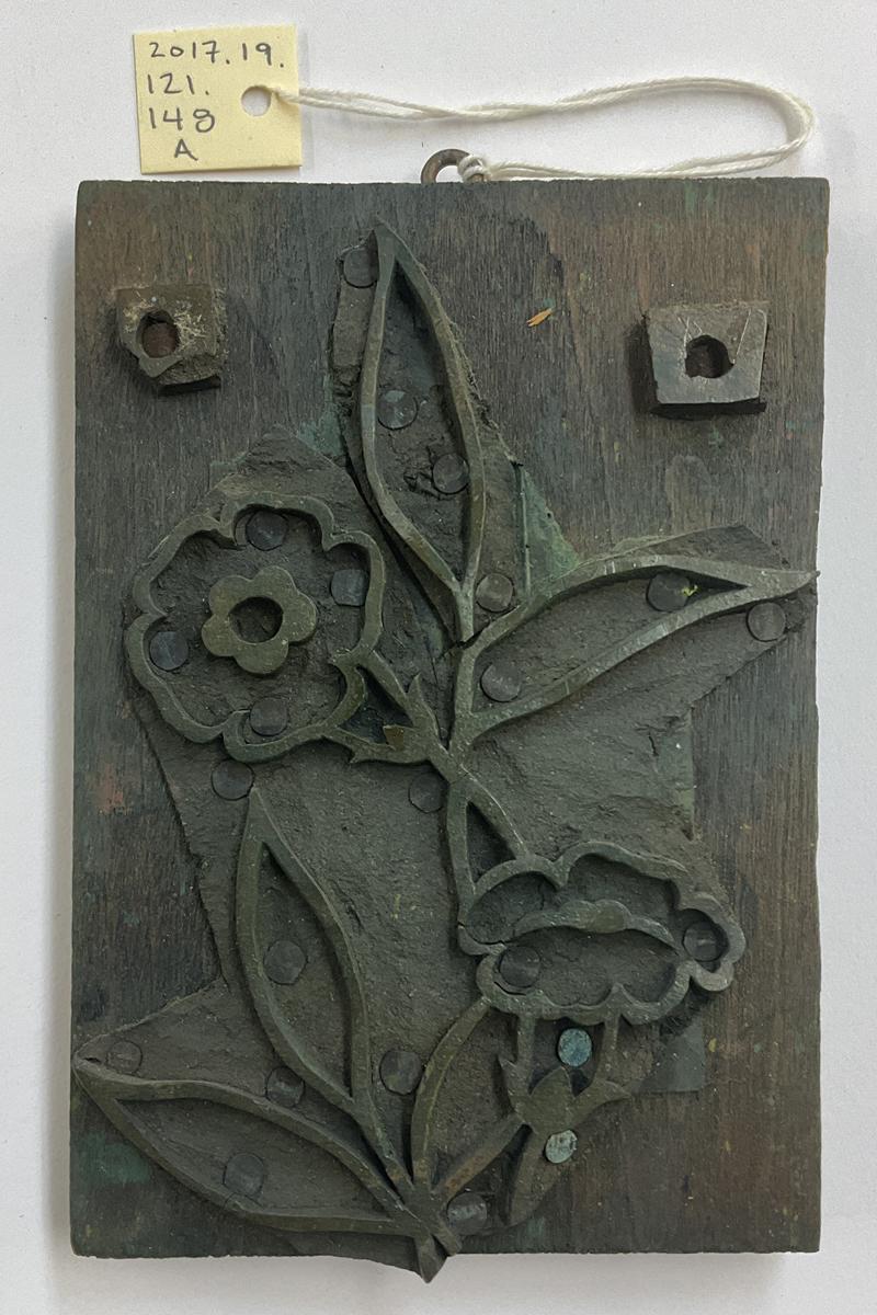 2017.0019.121.148 A Tool (for textiles), Textile printing block, Reg Image, overall