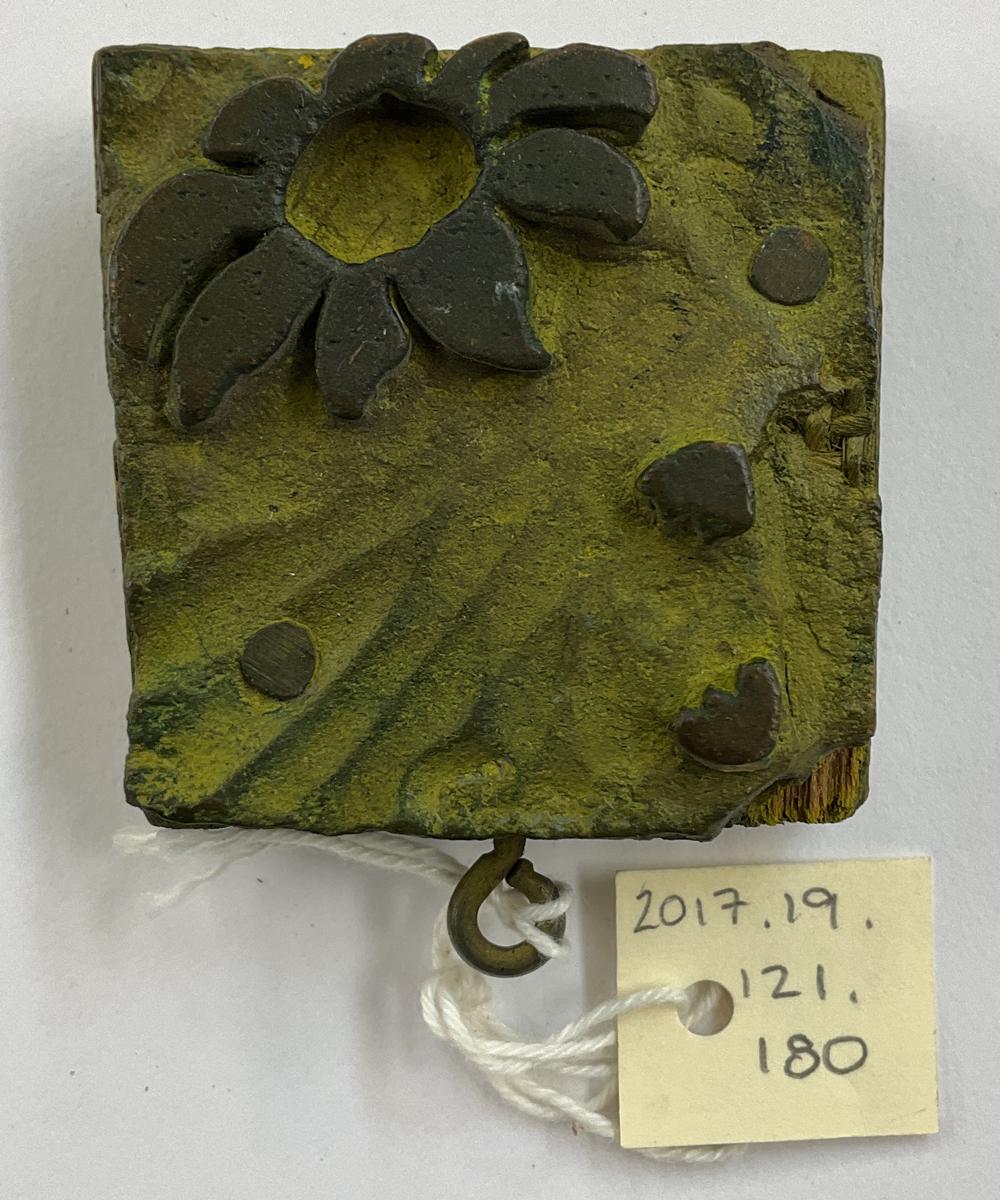 2017.0019.121.180 Tool (for textiles), Textile printing block, Reg Image, overall