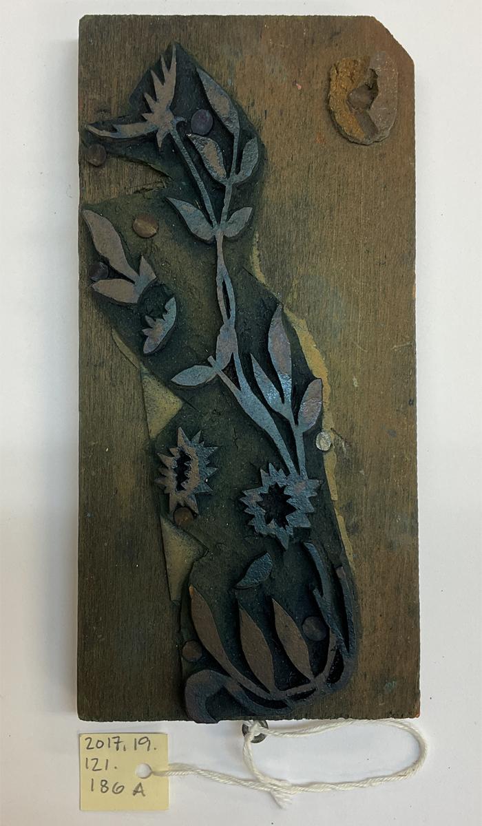 2017.0019.121.186 A Tool (for textiles), Textile printing block, Reg Image, overall