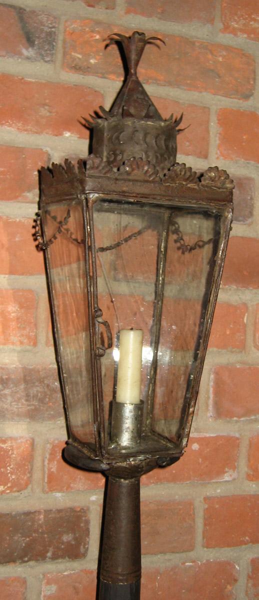 1959.1830.001 Lantern