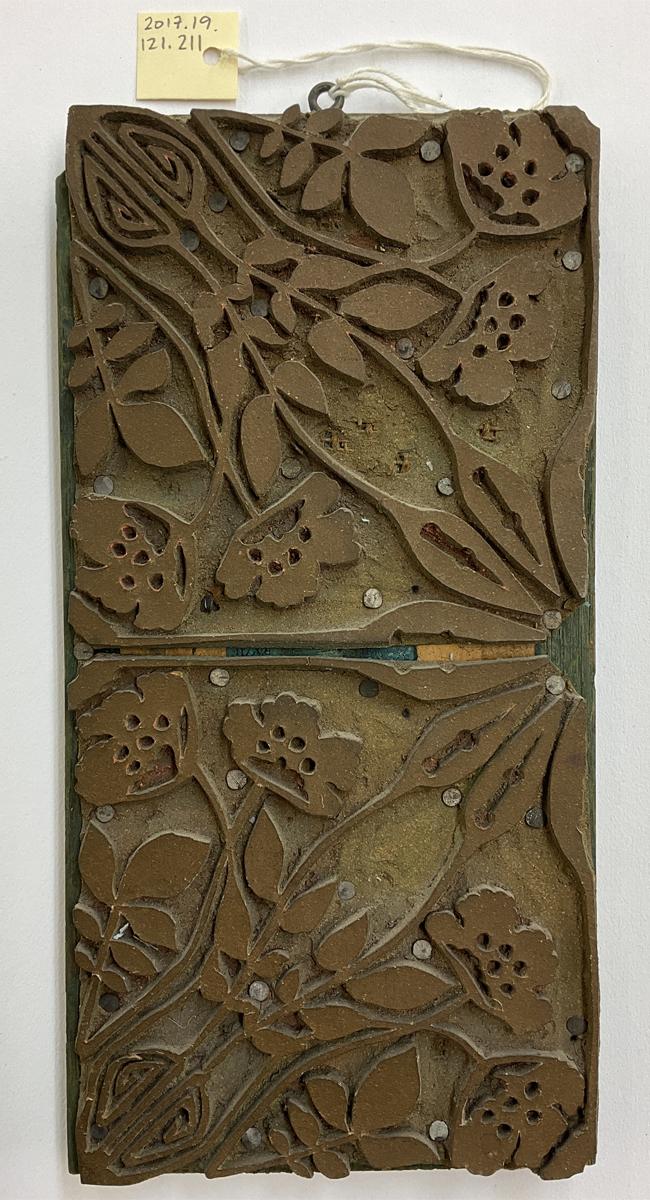 2017.0019.121.211 Tool (for textiles), Textile printing block, Reg Image, overall