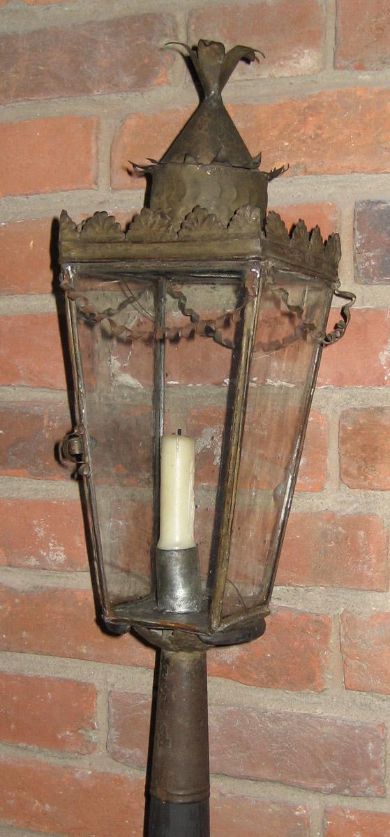1959.1830.002 Lantern