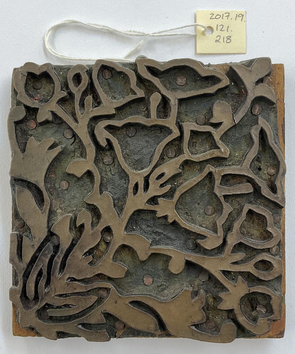 2017.0019.121.218 Tool (for textiles), Textile printing block, Reg Image, overall