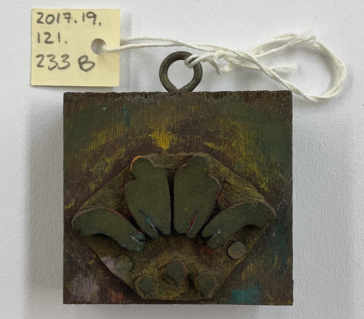 2017.0019.121.233 B Tool (for textiles), Textile printing block, Reg Image, overall