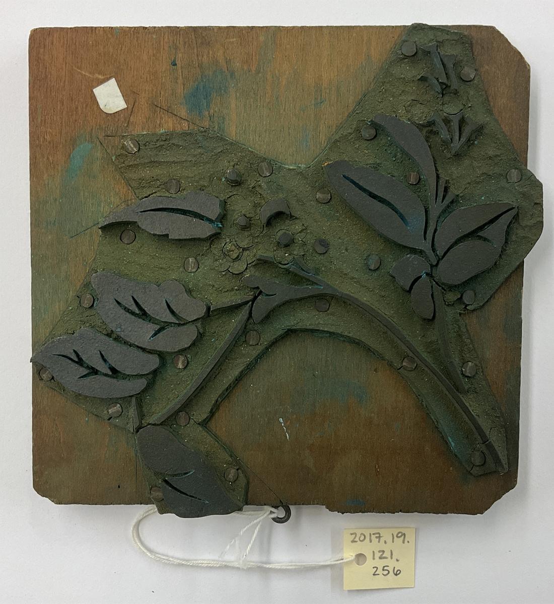 2017.0019.121.256 Tool (for textiles), Textile printing block, Reg Image, overall