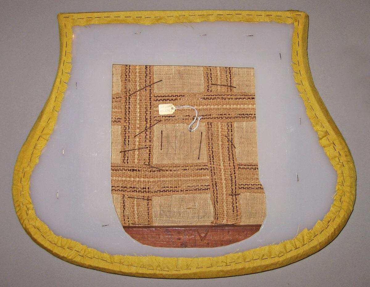1984.0674.001 slip seat, view 2