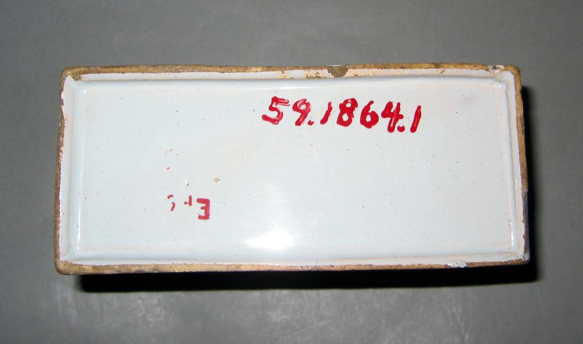 1959.1864.001 Delft flower brick underside