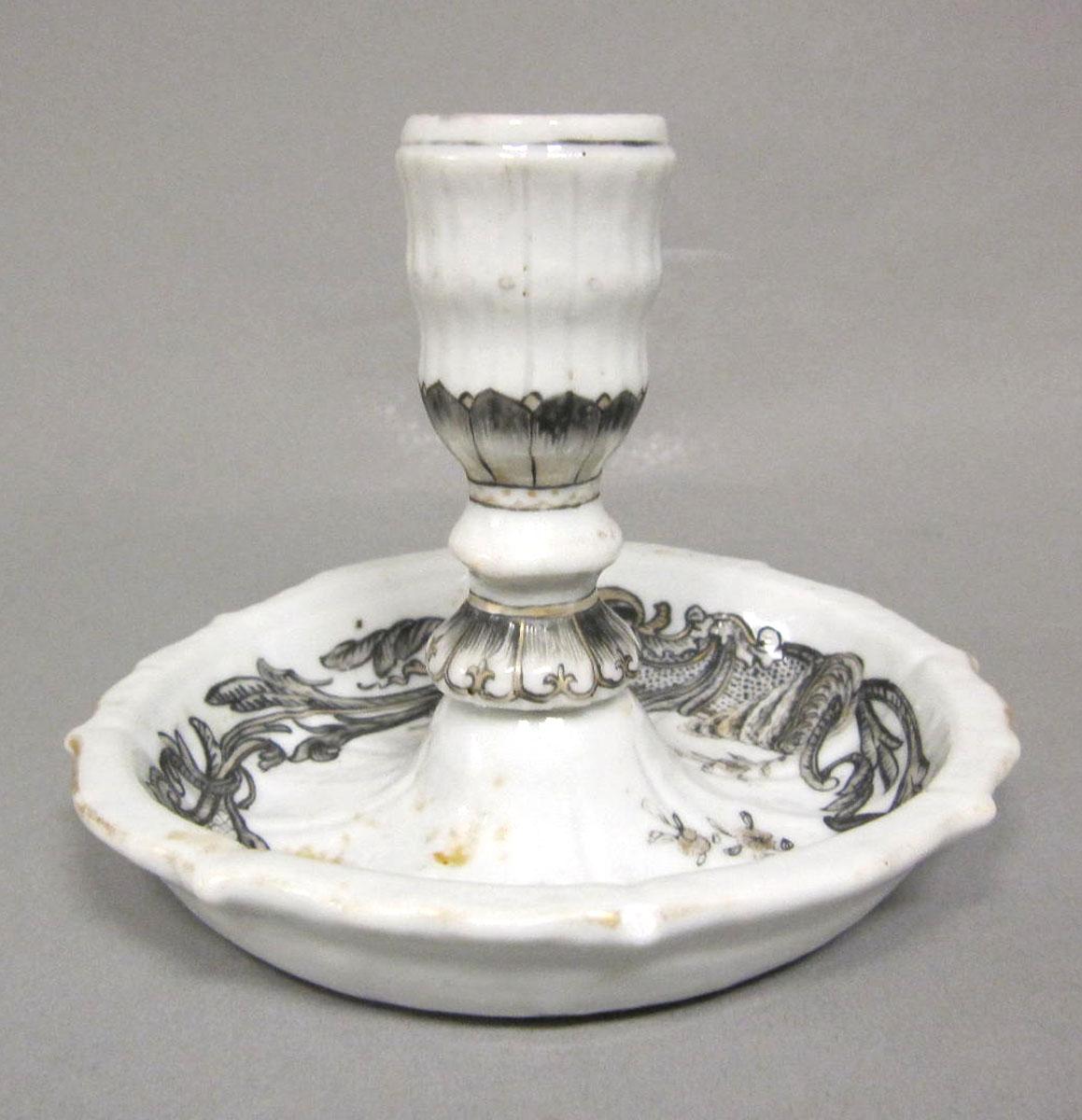 1959.1868.001 Porcelain candlestick
