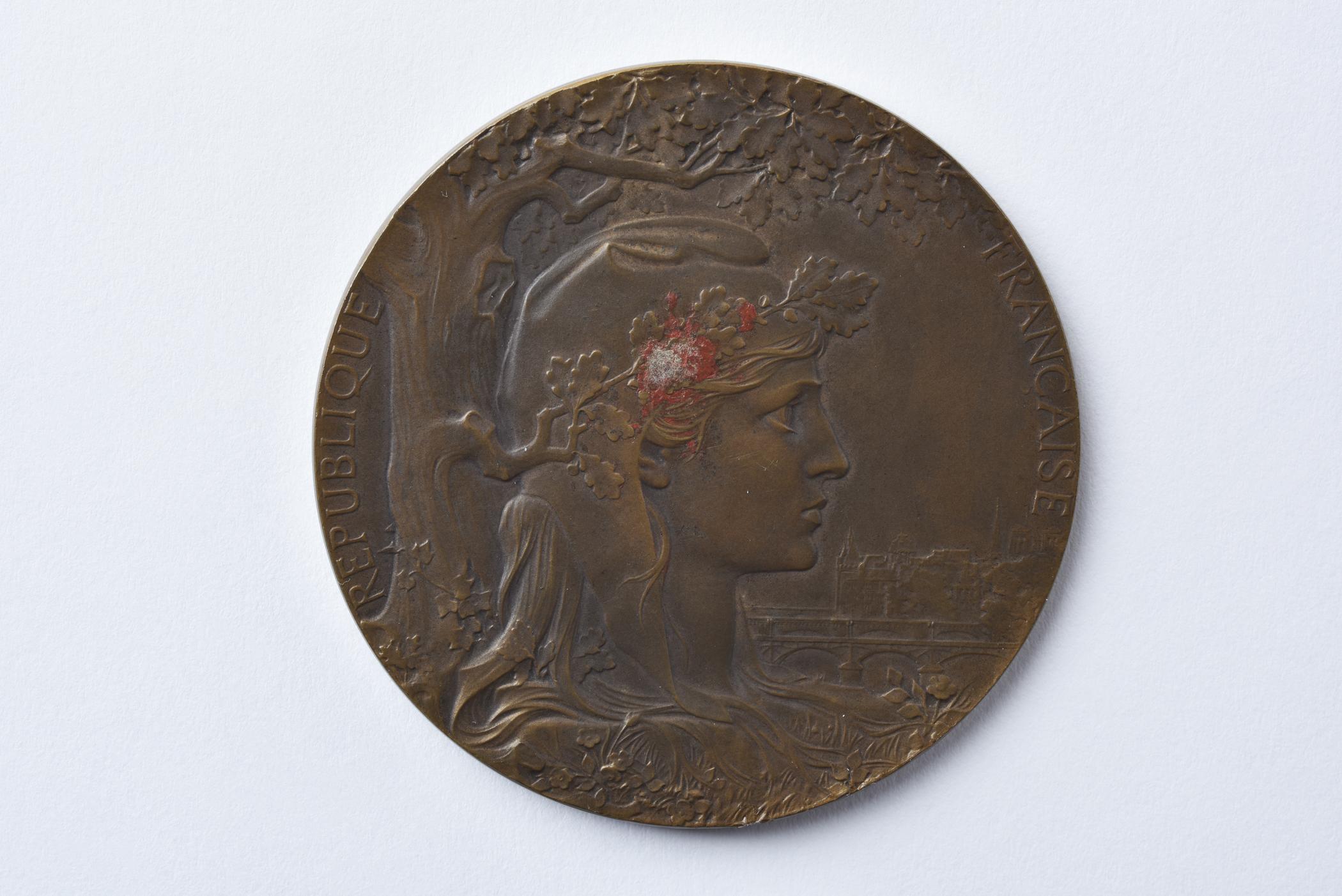 2017.0043.004 Medal, view 2