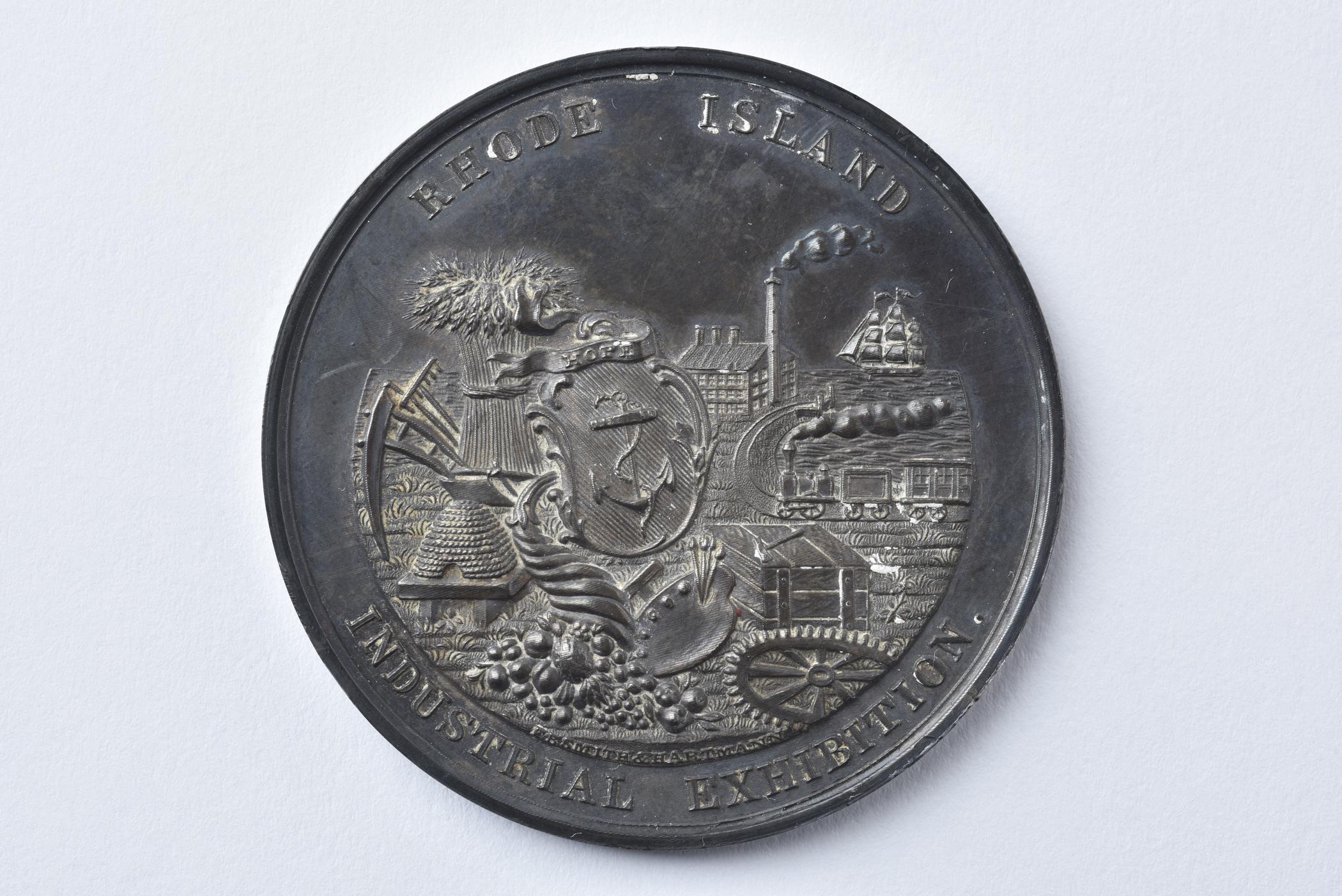 2017.0043.009 Medal, view 1
