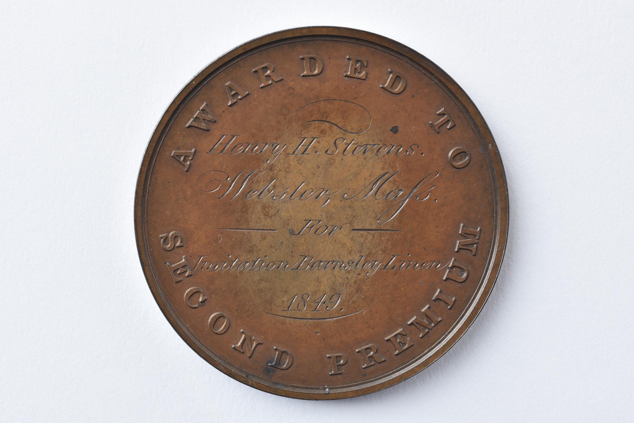 2017.0043.019 Medal, view 2
