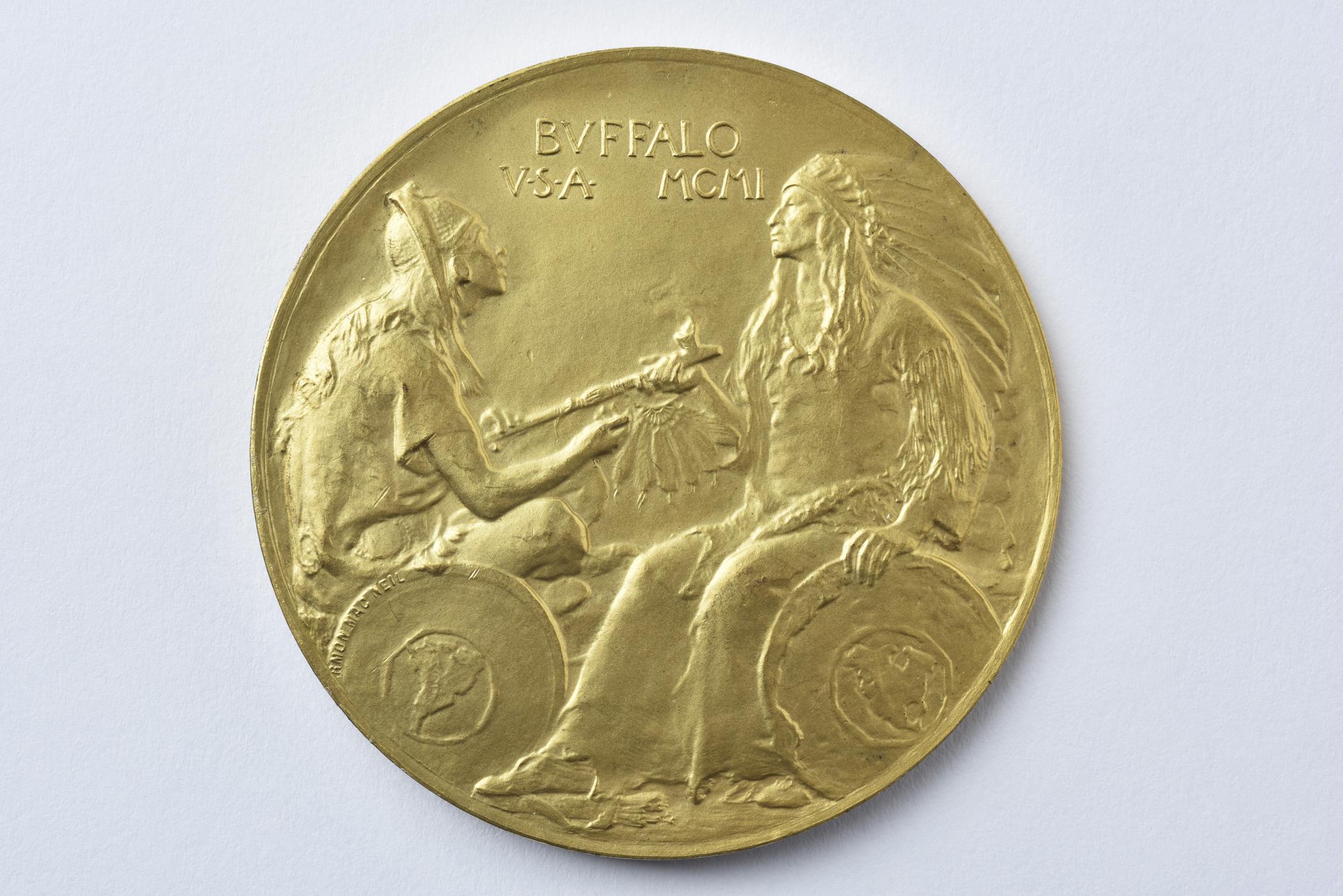 2017.0043.027.001 Medal, view 1