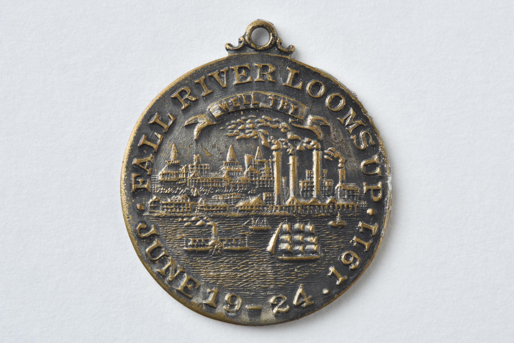 2017.0043.028 Medal, view 1