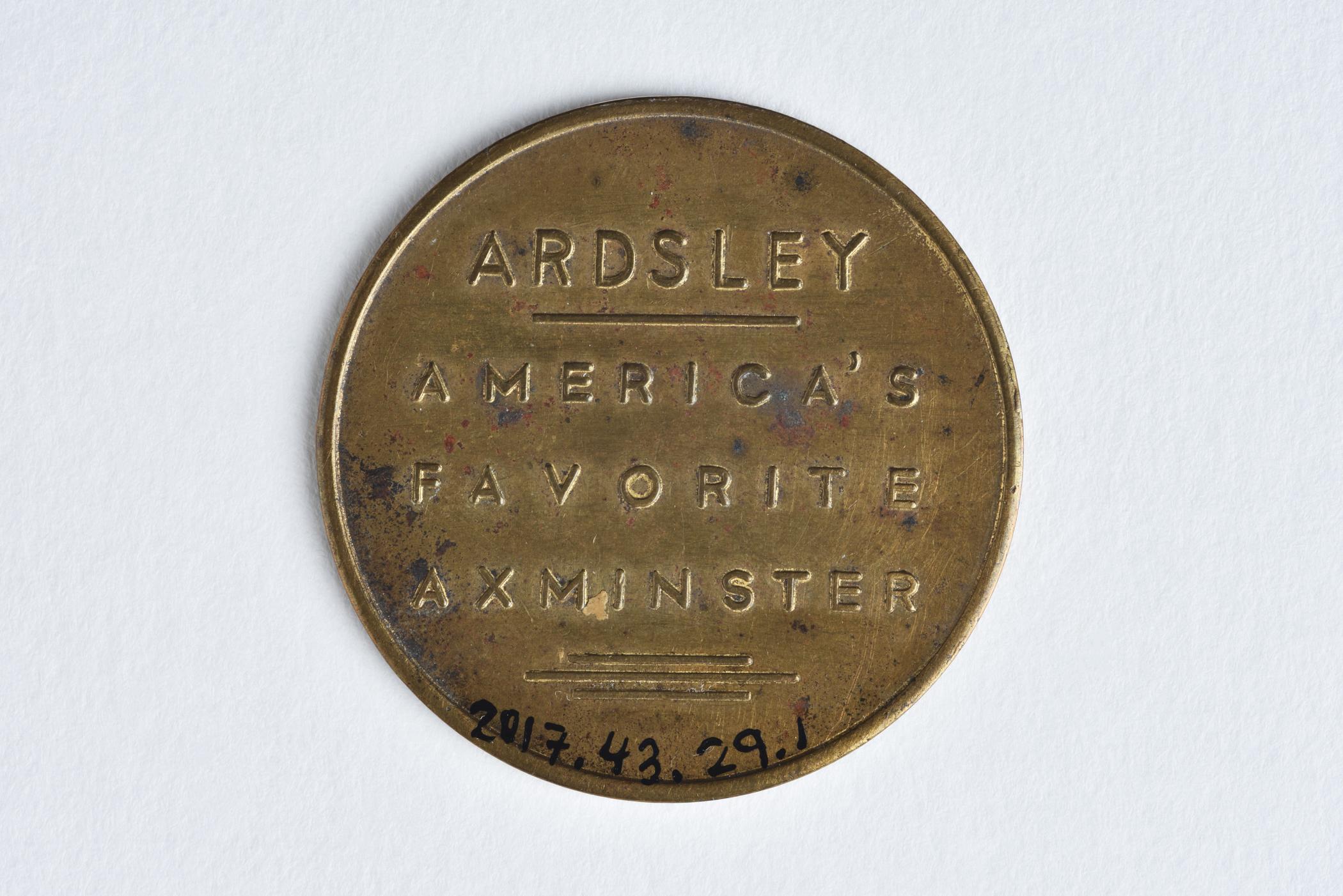 2017.0043.029.001 Medal, view 2