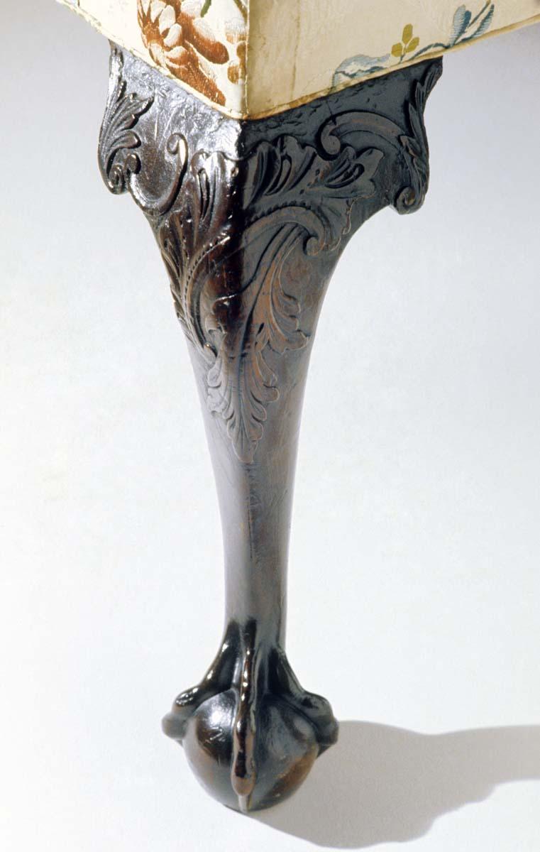 1959.1877 Settee, detail 1